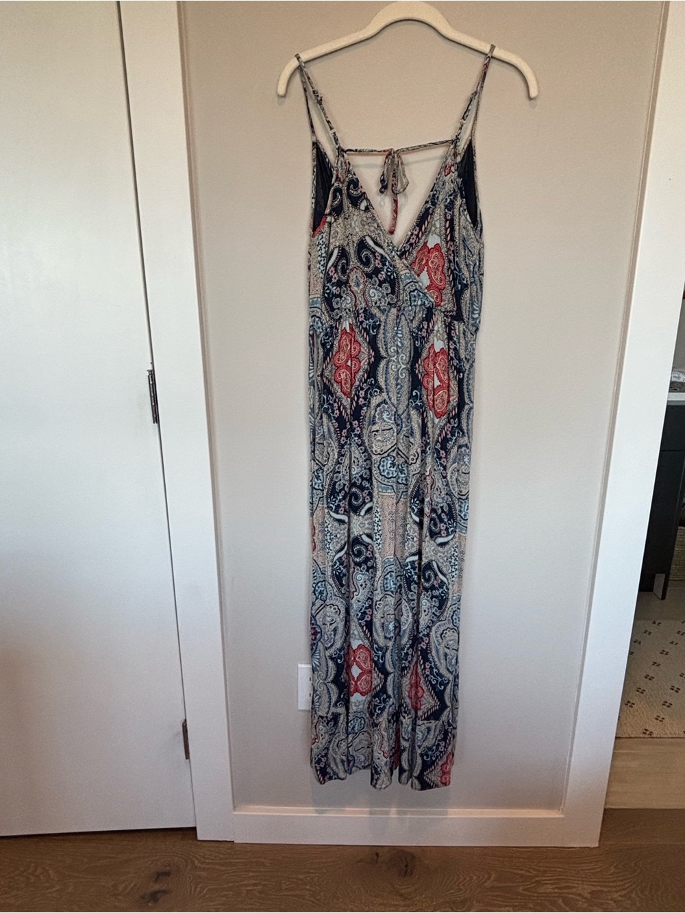 Band of Gypsies Navy, Red & Cream Paisley Maxi Dress - Picture 3 of 5